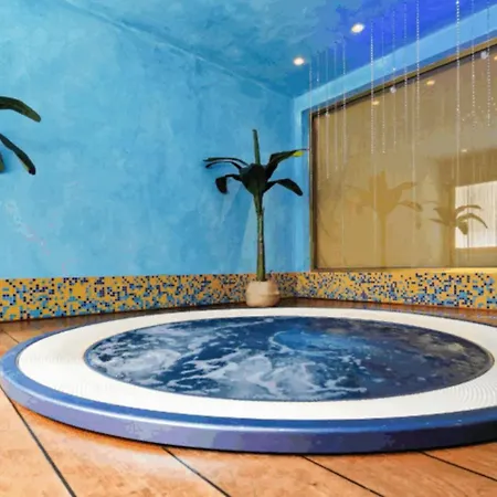 Apartamento Modern Beachfront Flat In A With Pool Bibione